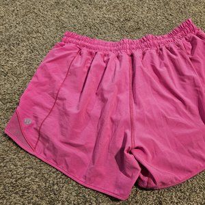 Lululemon Hotty Hot 4"